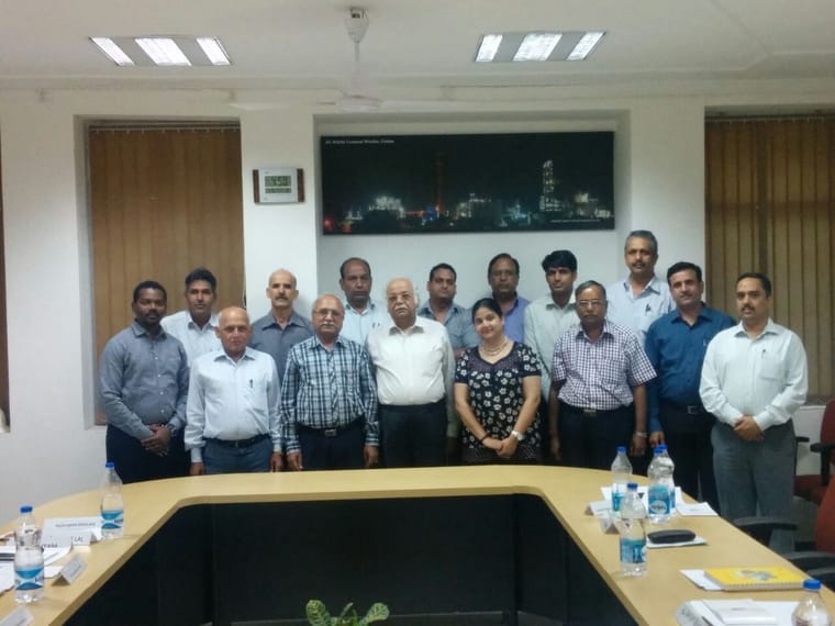 Facilitating a leadership workshop